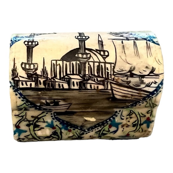 Vintage Small‎ Trinket Box - Picture 1 of 4